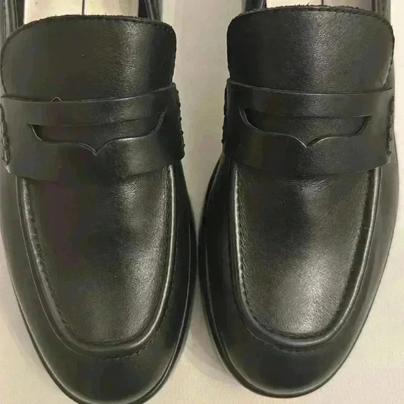 NWOT. Dolce Vita Women’s Yanni Loafer. Black leather. Size 9. Never worn. - Picture 7 of 7